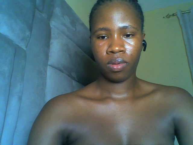 Cuteebony16 live cam