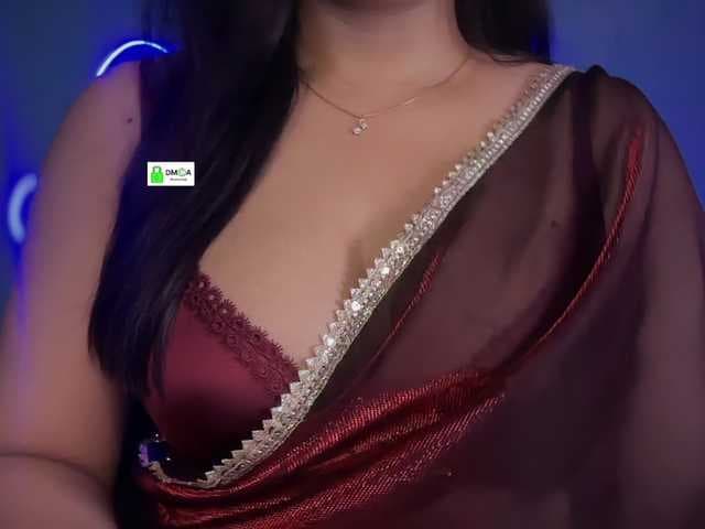 QuestQueen live cam on BongaCams