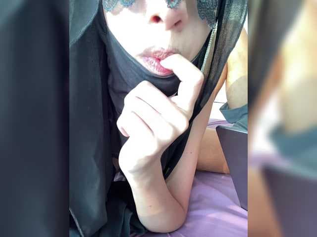 hiddenCrazySlut live cam