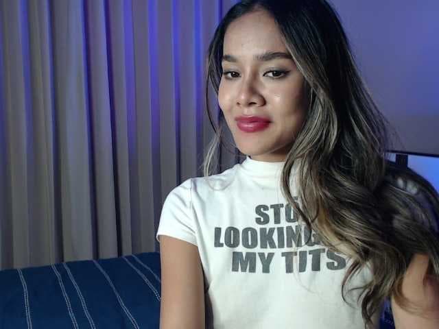 lilypeachxx live cam