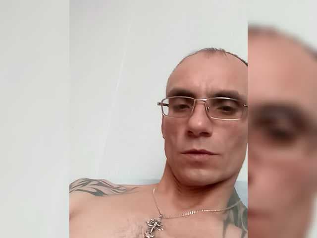 Andrei4003081 live cam