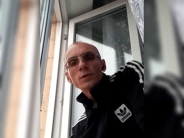 Andrei4003081 live cam