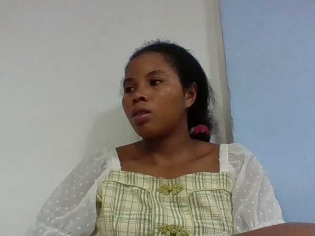 Juliah1a live cam