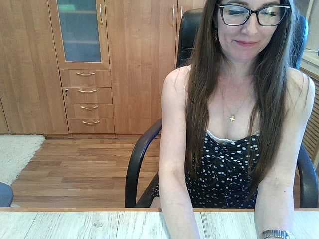 Lina-80 live cam