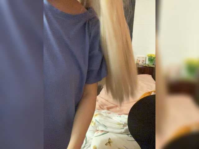Milena_sisi live cam