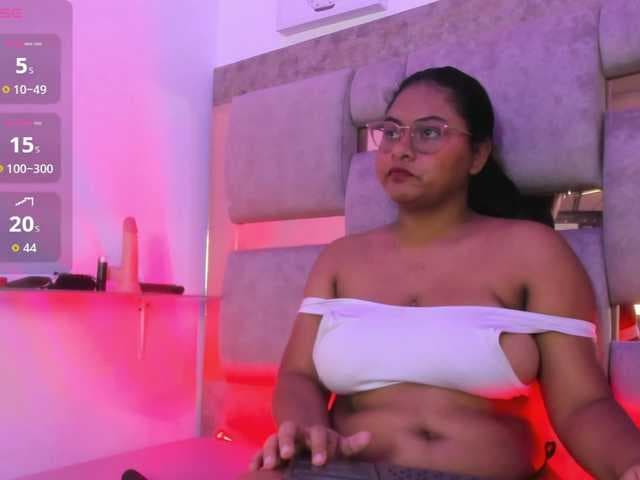 playful-violet live cam