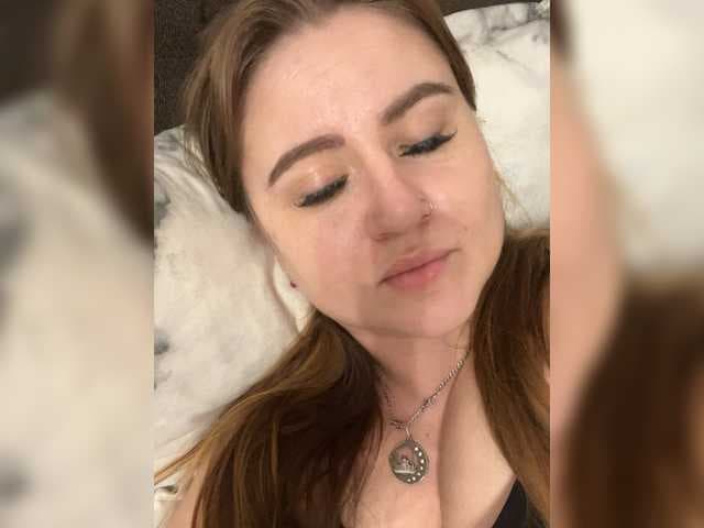 alina08 live cam