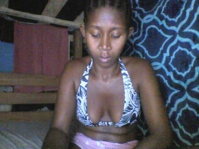 Natacha24 live cam on BongaCams