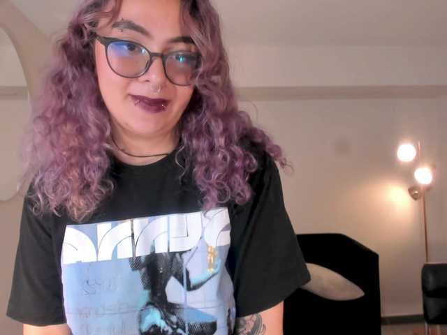 LoiseHarper live cam