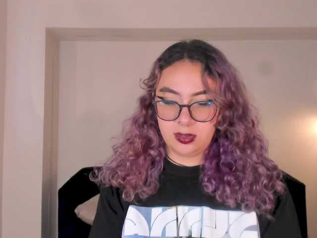 LoiseHarper live cam
