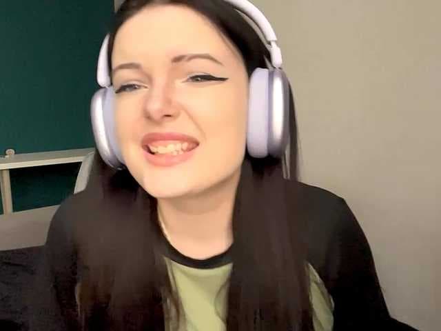 DaynaHosler live cam