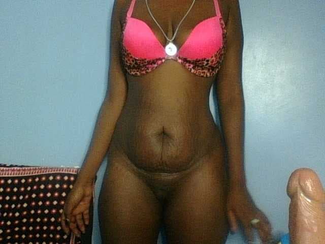 Curvypetite live cam