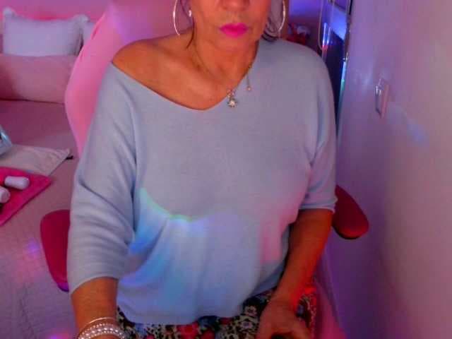 NinaNoblesse live cam