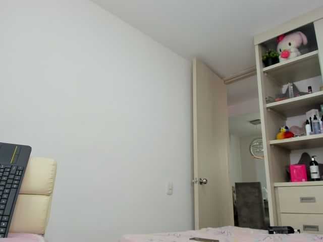 shantallhotxx live cam