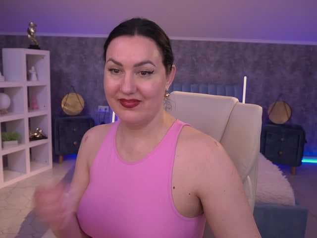 VelvetLuck live cam