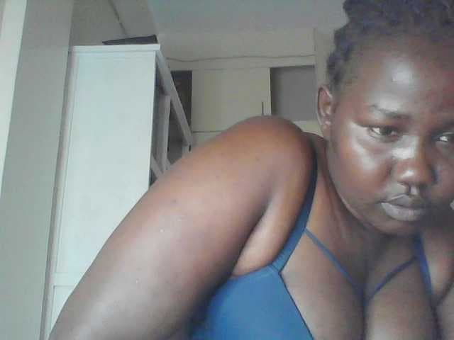 yummytities live cam