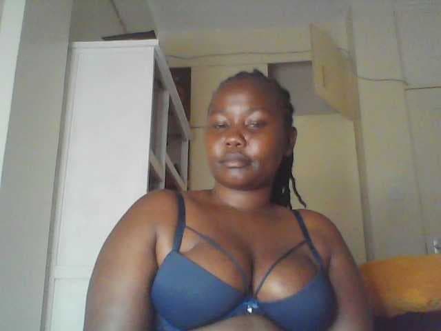 yummytities live cam