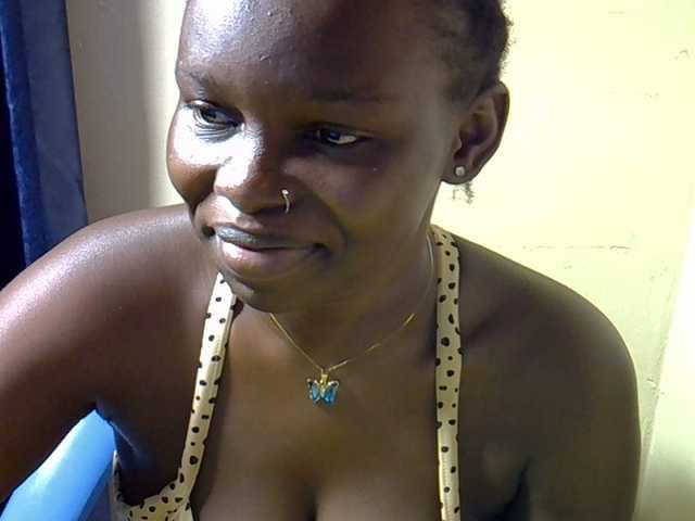 Sexymaurine live cam