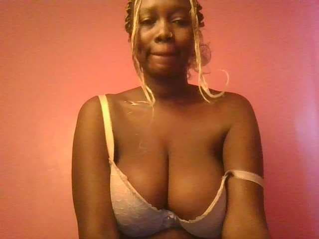 Sexxylucy live cam