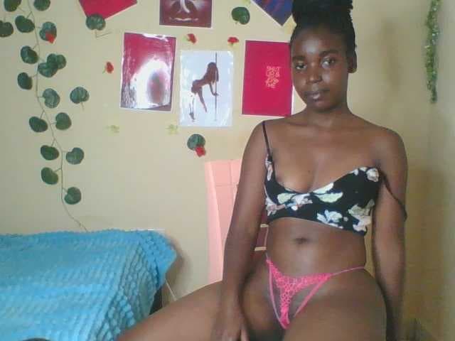 Imani live cam on BongaCams