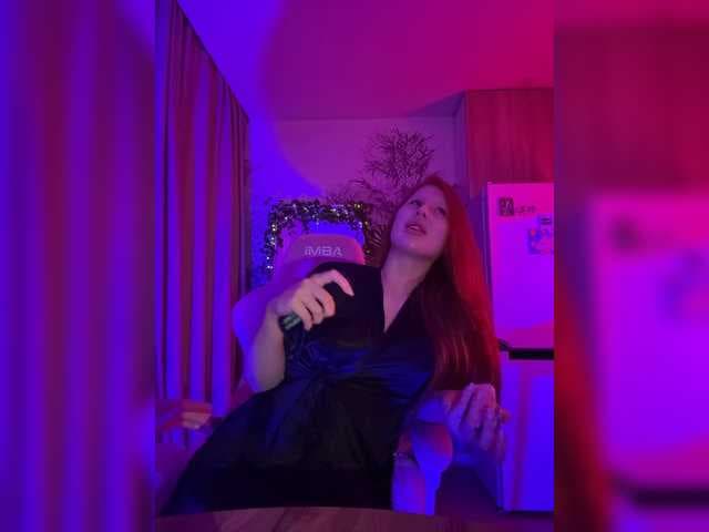 Julia-Fox live cam