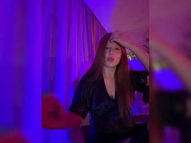 Julia-Fox live cam