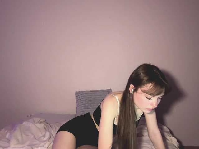 HoodKate live cam