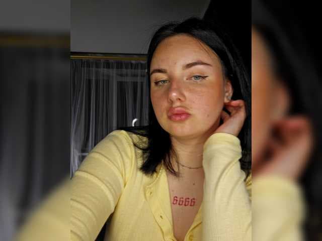 Lizaluk live cam