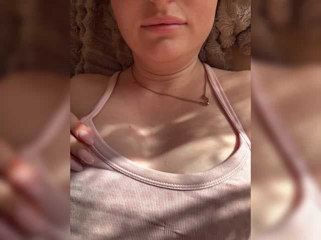 LadyCherry live cam