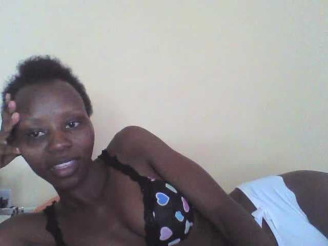 sexybaddie1 live cam on BongaCams