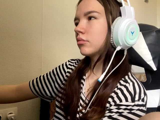 OdeliaBroomhead live cam
