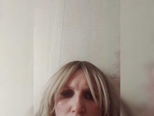 Kolibrii live cam on BongaCams