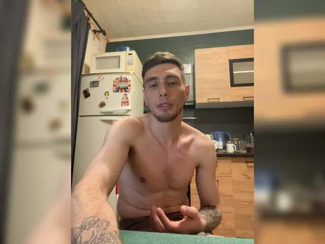 Mikki777Laky live cam