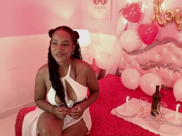 ScarlettToush live cam