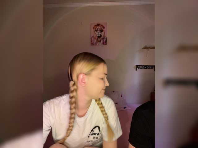 Asstiii1234 live cam