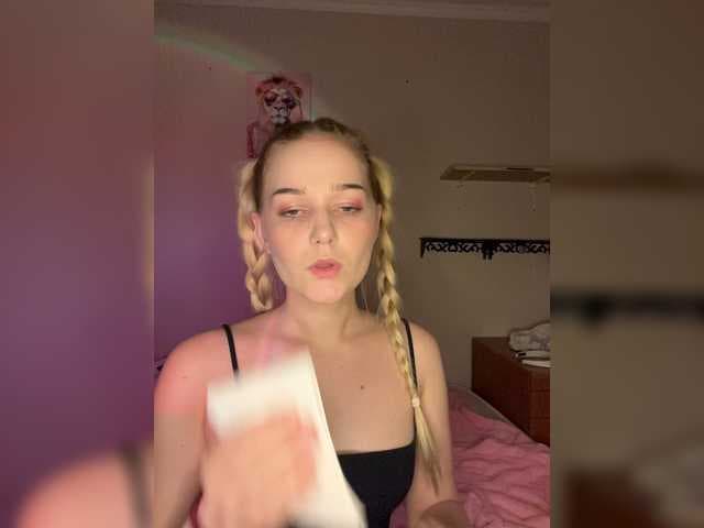 Asstiii1234 live cam