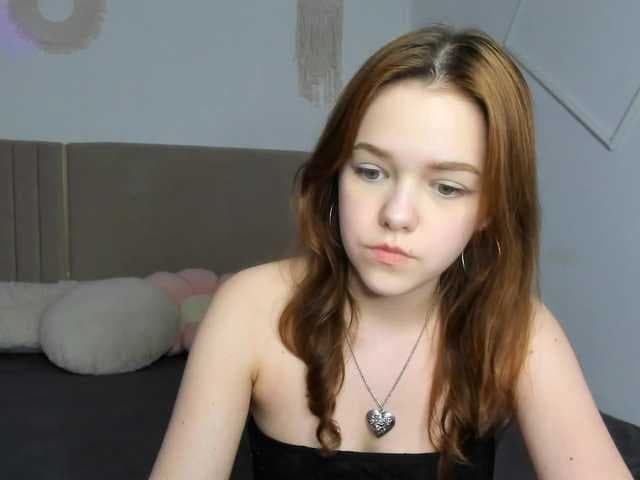 Melissa-me0w live cam