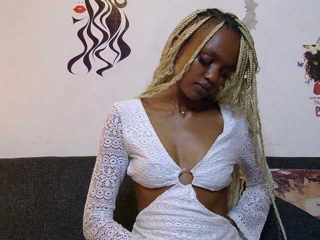 FlirtyAngels live cam