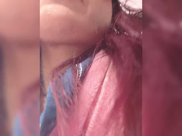 VelvetCherryy live cam