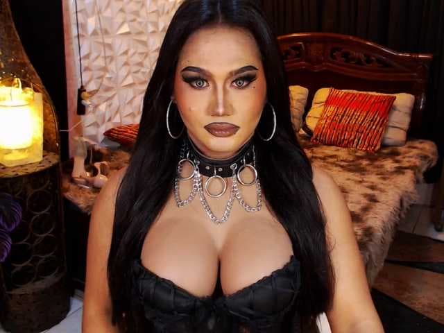 FilthyWhoreKim live cam