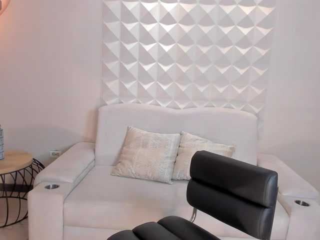 LillySanders live cam