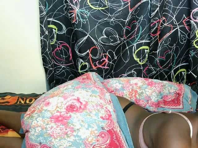 cute-mesh live cam on BongaCams