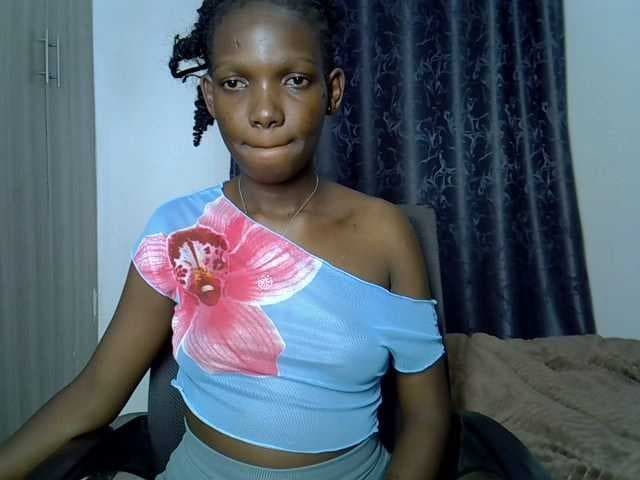 Prettydoll6 live cam