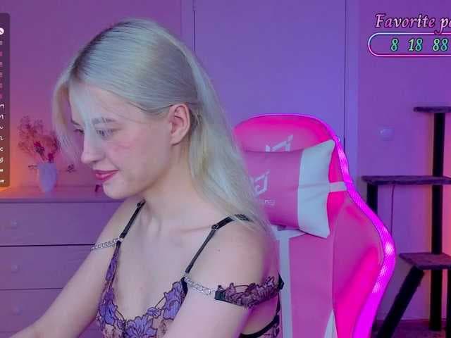 Blush-Im-crush live cam