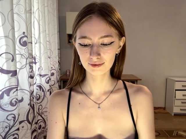 VelvetCash live cam on BongaCams
