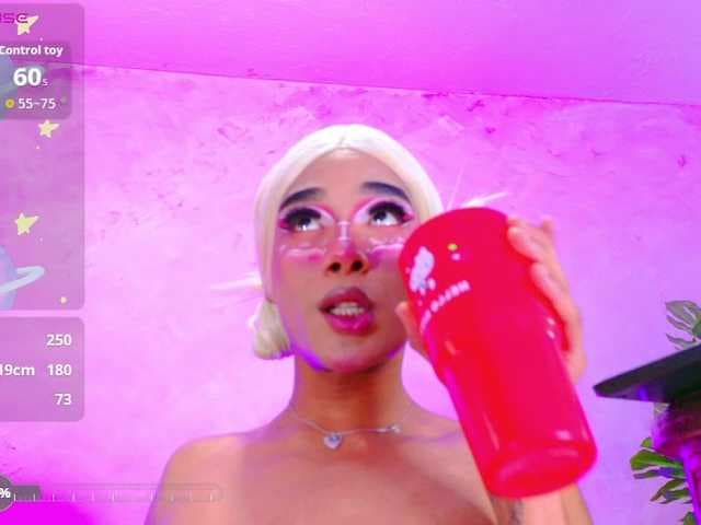 cassie-chloe live cam