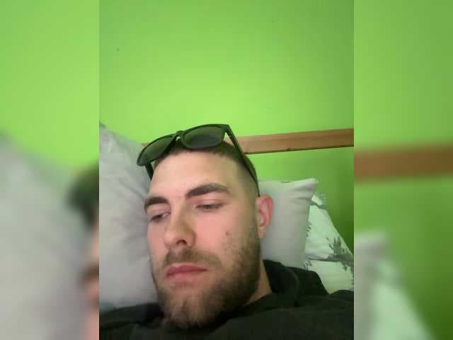 Fesak113 live cam