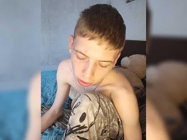 Twiks21 live cam