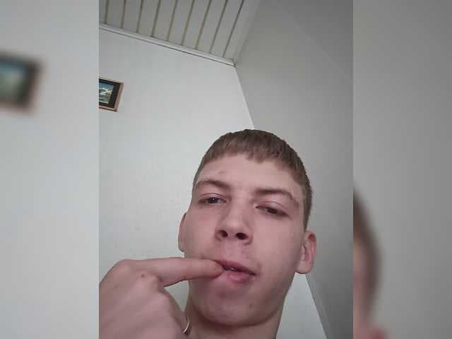 Twiks21 live cam