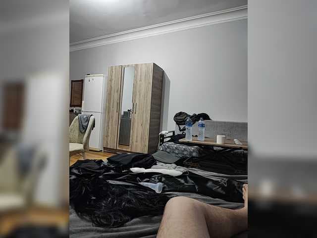 Azaz12331 live cam